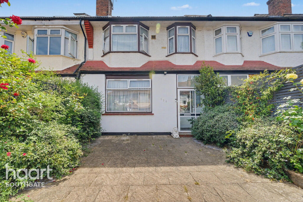 3-bed terraced on Arcadian Gardens, London, £700,000