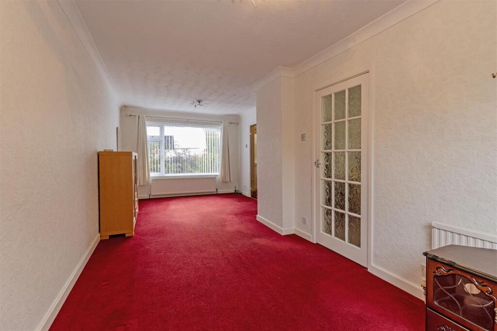 House in Chesterfield, Hasland Hall Park, Spital - View 4