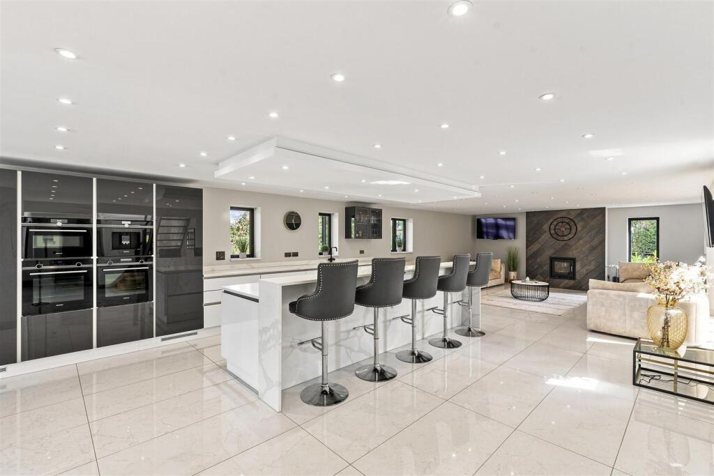 House in Birmingham - More