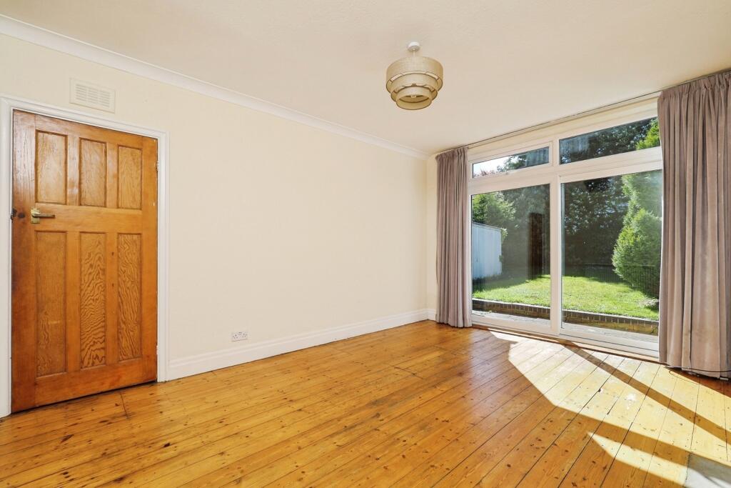 House in Nottingham, Wollaton Park - View 4