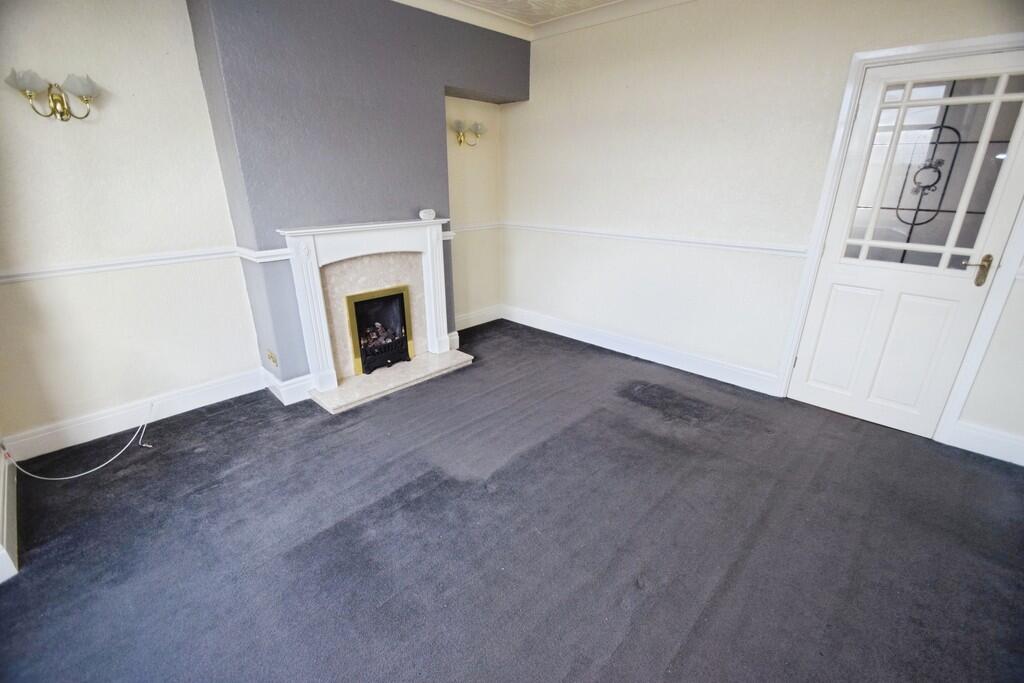 House in Bradford, West Yorkshire - View 2