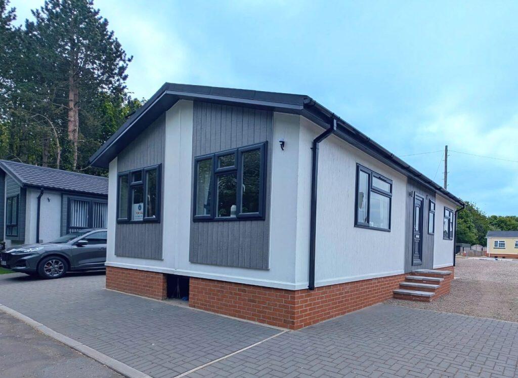 Main image of property: Angel Of The North Residential Park