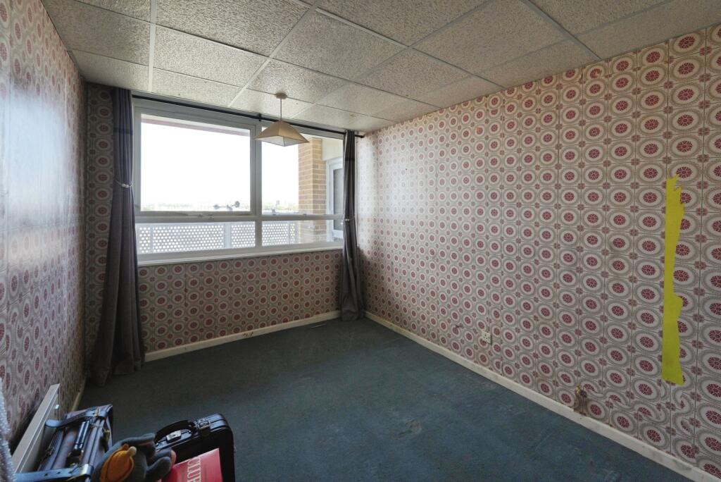 Apartment in Bristol - View 3