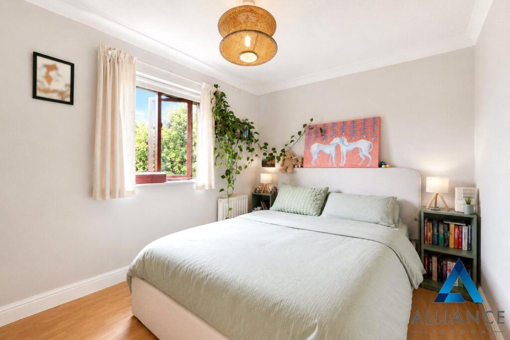 House in London - View 5