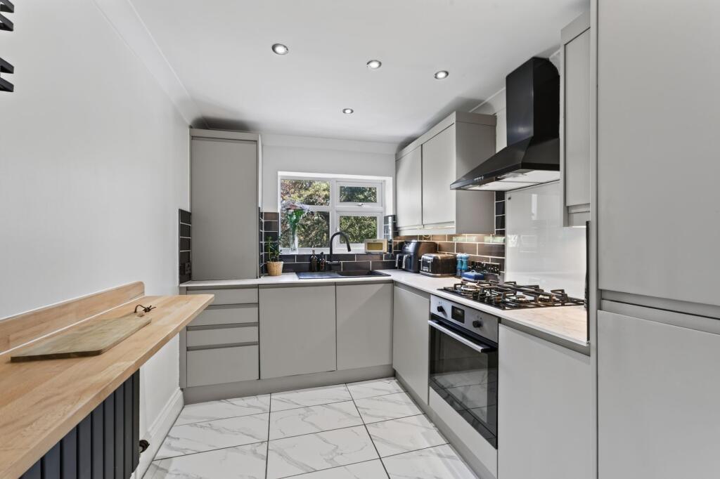 Apartment in Bournemouth - View 5