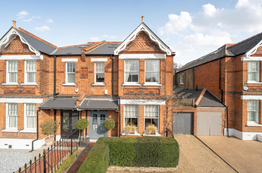 Green Lane, Chislehurst, Kent, BR7