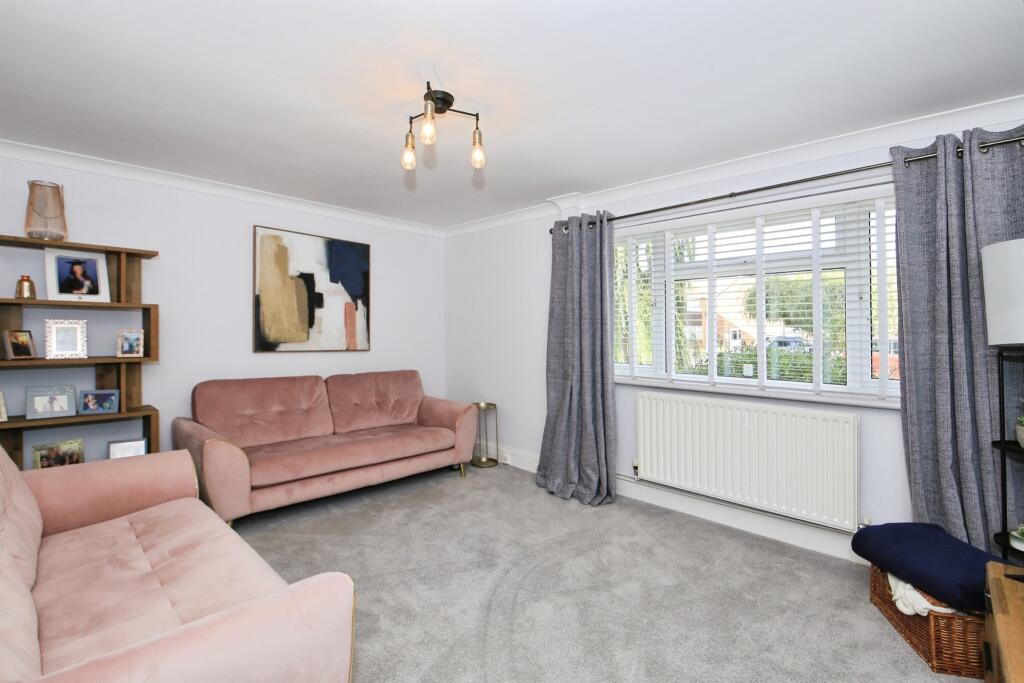 Westfield Road, Sawtry, Huntingdon photo 4