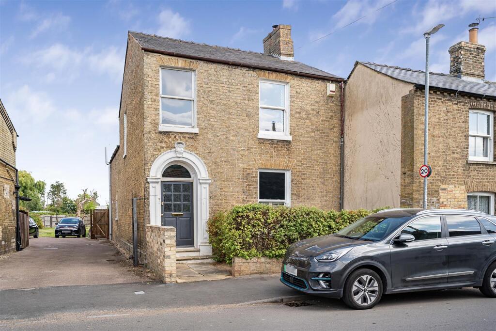 Main image of property: High Street, Cottenham, Cambridge