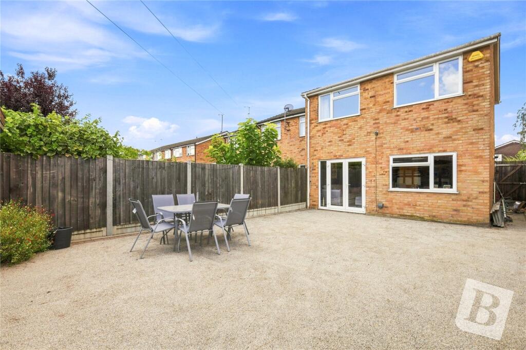 House in Chelmsford, South Woodham Ferrers - More