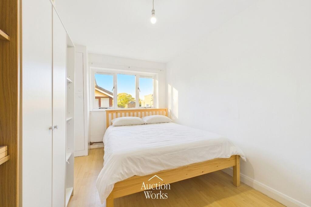 Apartment in Newcastle upon Tyne - View 4