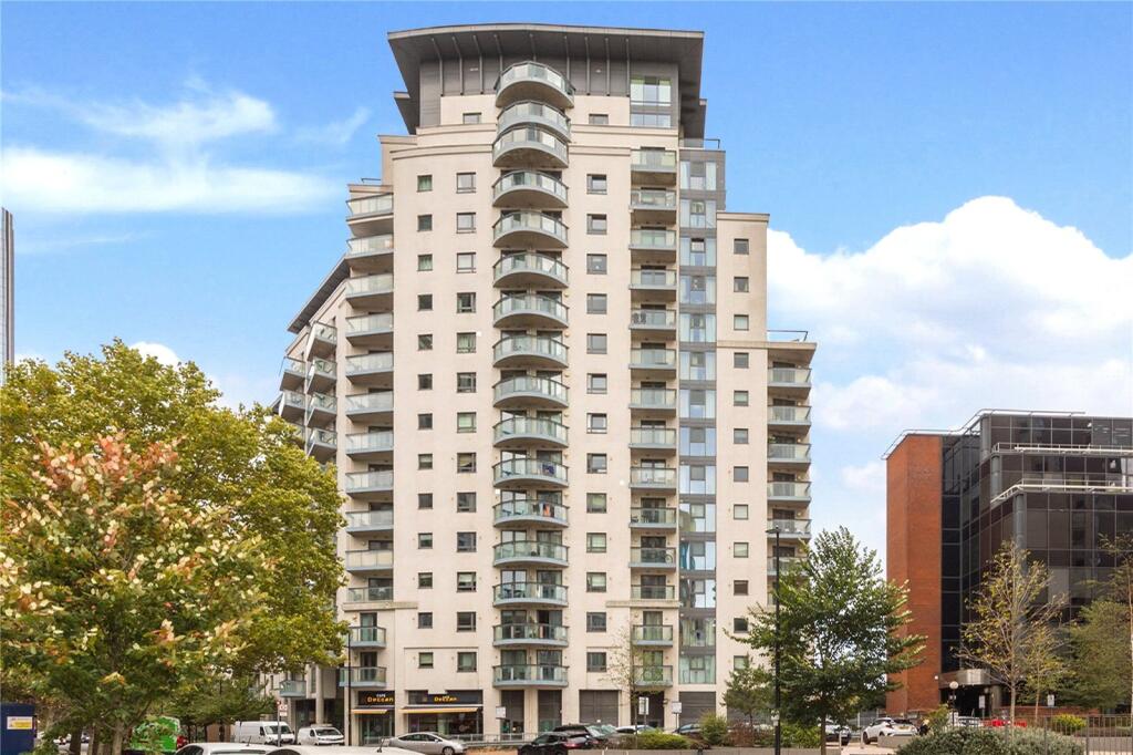 Apartment in London - More