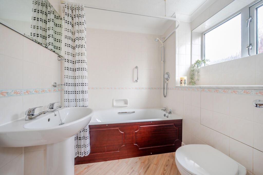 Additional image 8 of Falconers Field, Harpenden, AL5