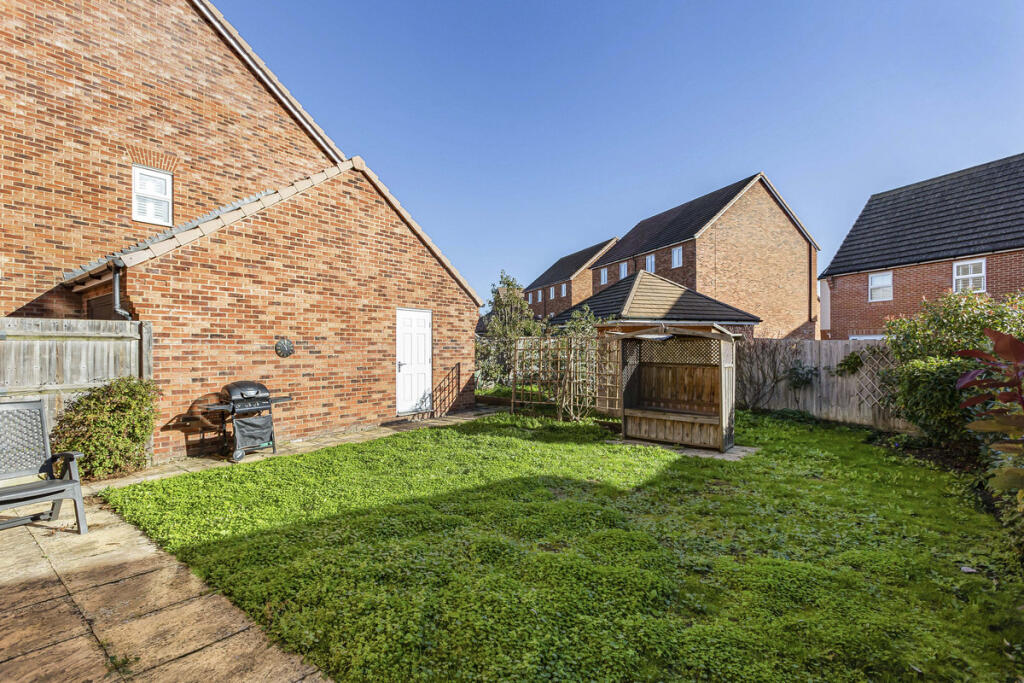 Habitat Way, Wallingford, OX10 photo 3