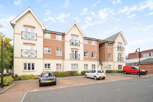 Main image of property: Viridian Square, Aylesbury, HP21