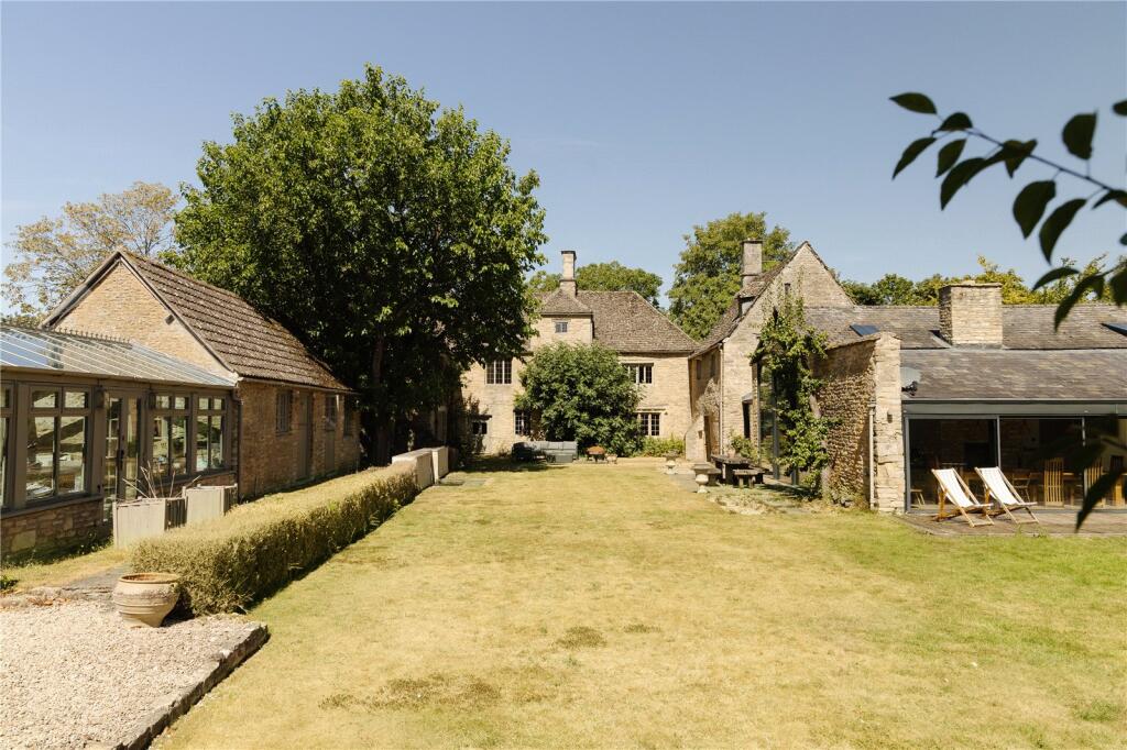 House in West Oxfordshire, Weald, Bampton