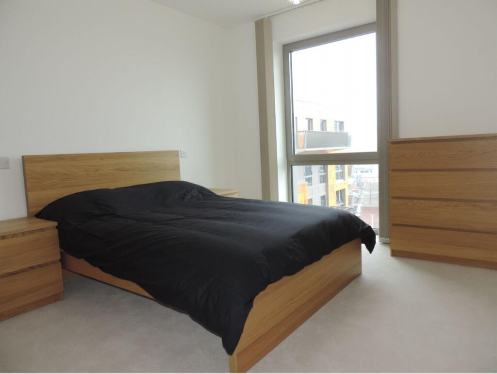 Apartment in London, Canning Town - View 5