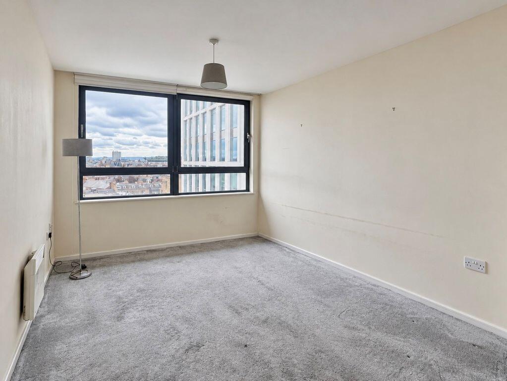 Apartment in Newcastle upon Tyne - View 3
