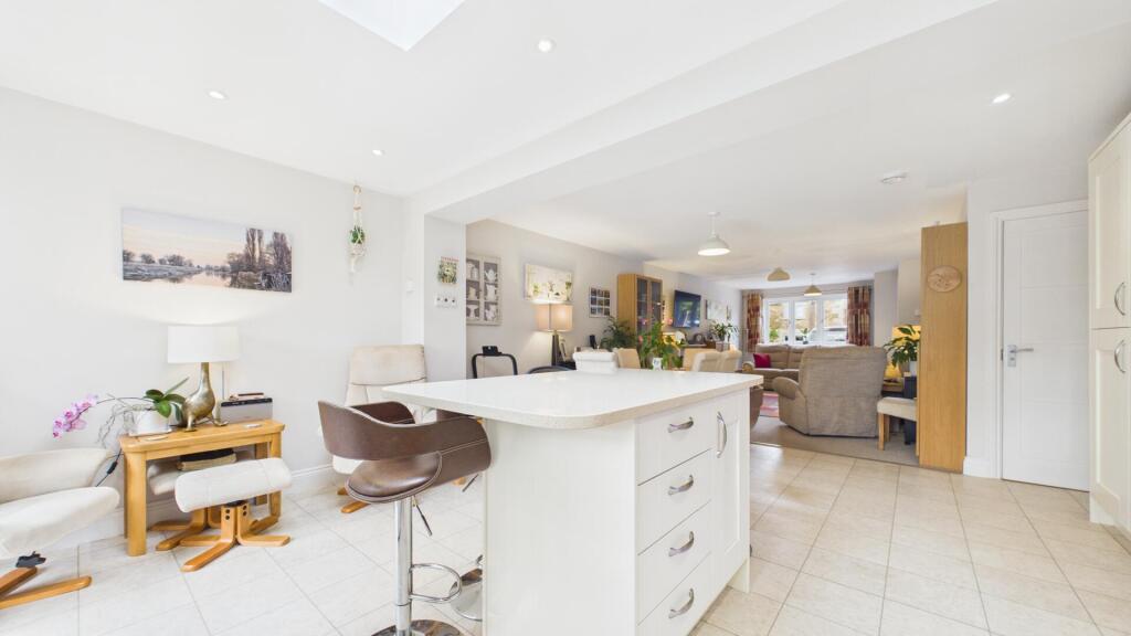 House in Peterborough - View 4