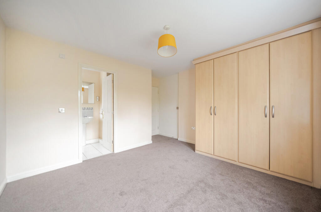 26, Willowbrook Walk photo 3