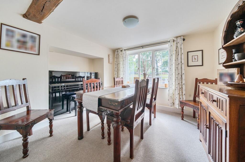 House in Salisbury - View 5