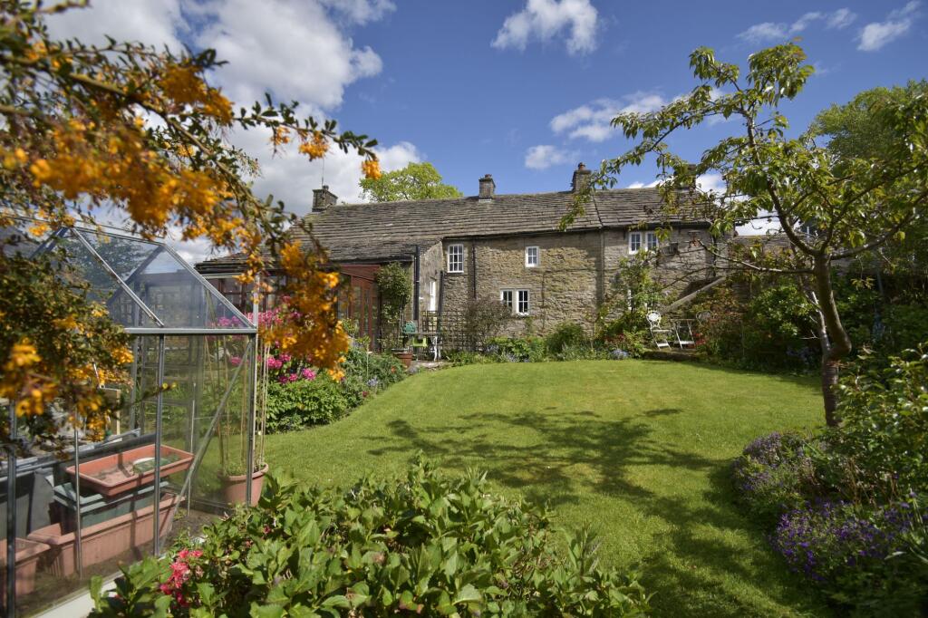Main image of property: Macclesfield Road, Kettleshulme, SK23