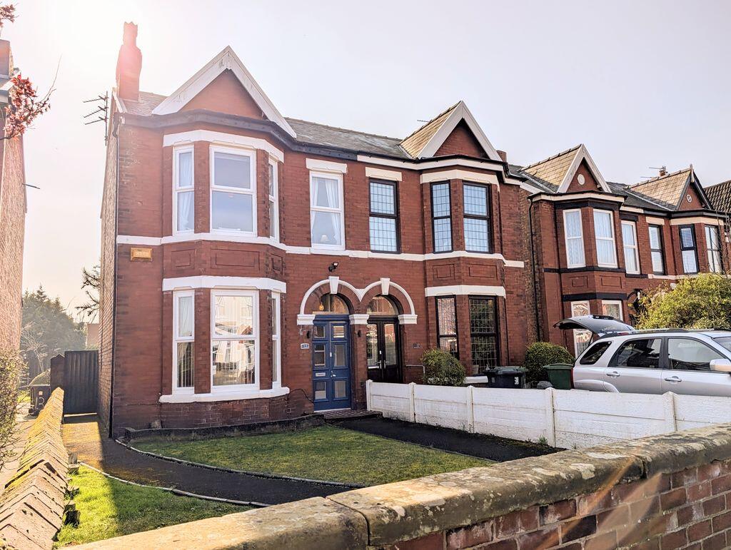 Main image of property: Golf Open 2026 - Richmond Road, Birkdale - Sleeps 4