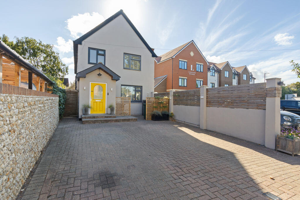 House in Portsmouth - View 3