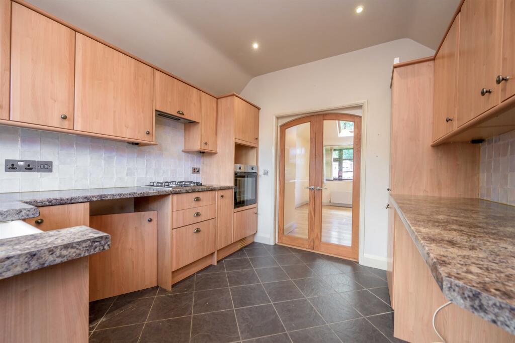 House in Kettering, Avondale - View 4
