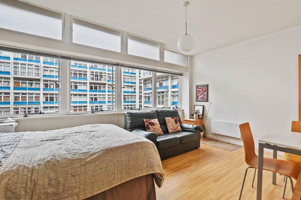 Studio apartment for rent