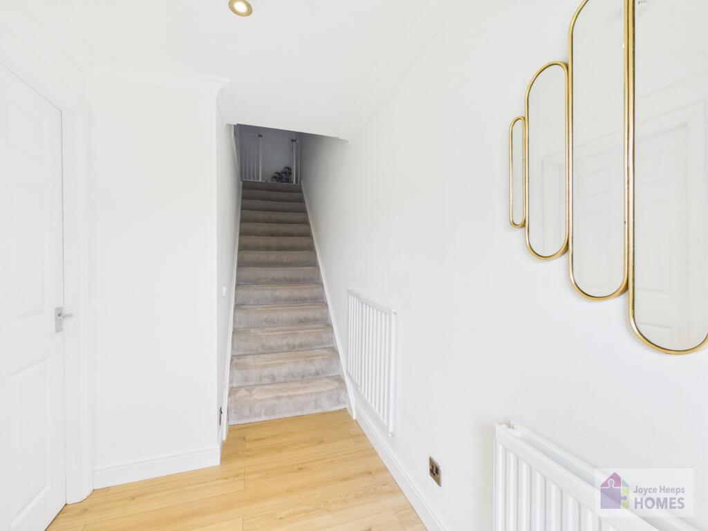 House in East Kilbride, Long Calderwood, Calderwood - View 3