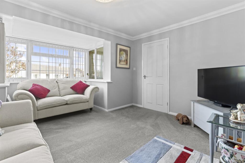 House in Wealden, Willingdon and Jevington - More
