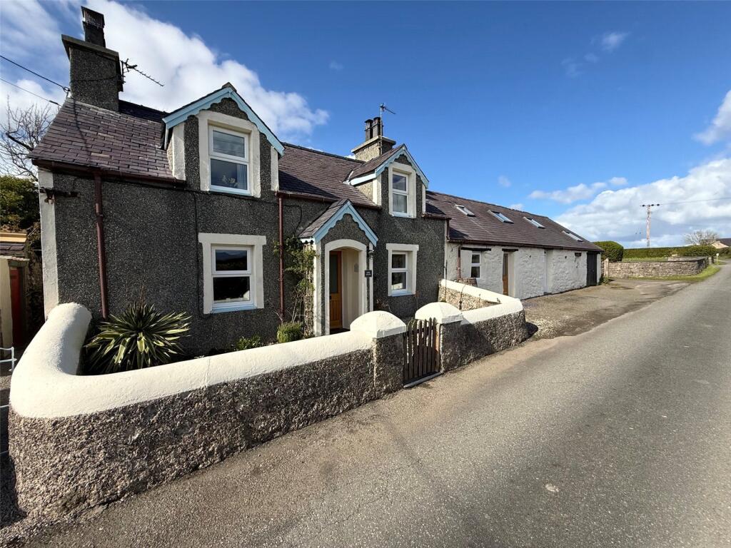 Main image of property: Newborough, Llanfairpwllgwyngyll, Isle of Anglesey, LL61
