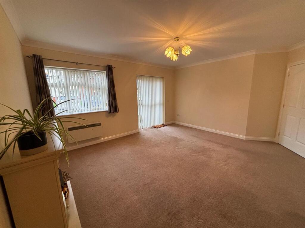 Birch Tree Drive, Hedon, Hull photo 4