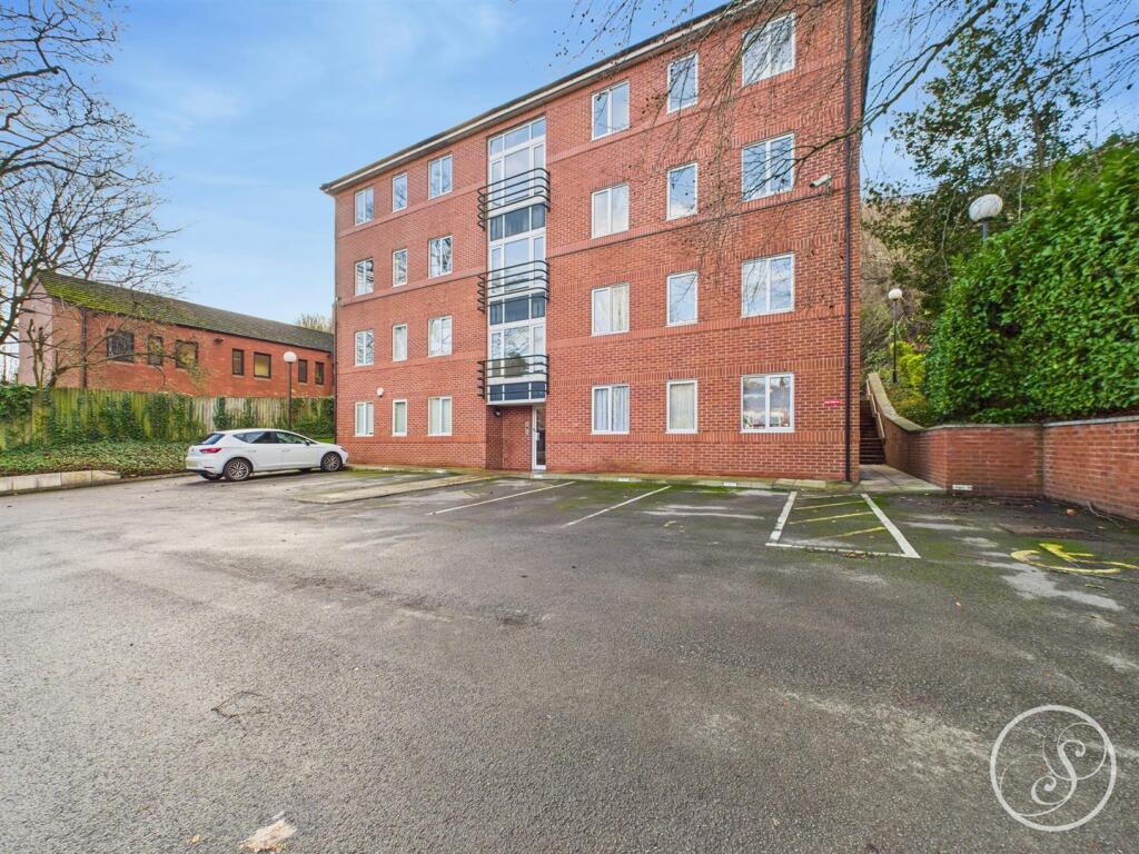 Main image of property: Meanwood Heights, 433a Meanwood Road