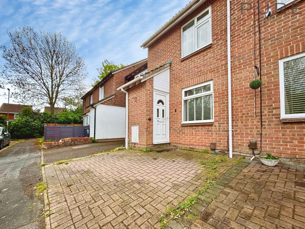 Main image of property: Torridge Gardens, West End, Southampton
