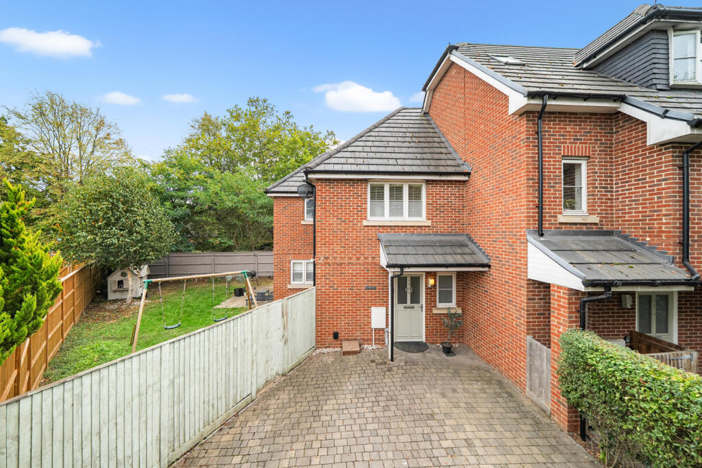 Main image of property: Byfleet, West Byfleet