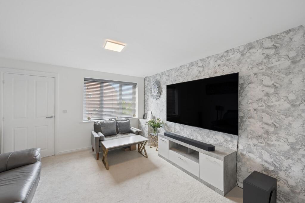 House in Oldham - View 5
