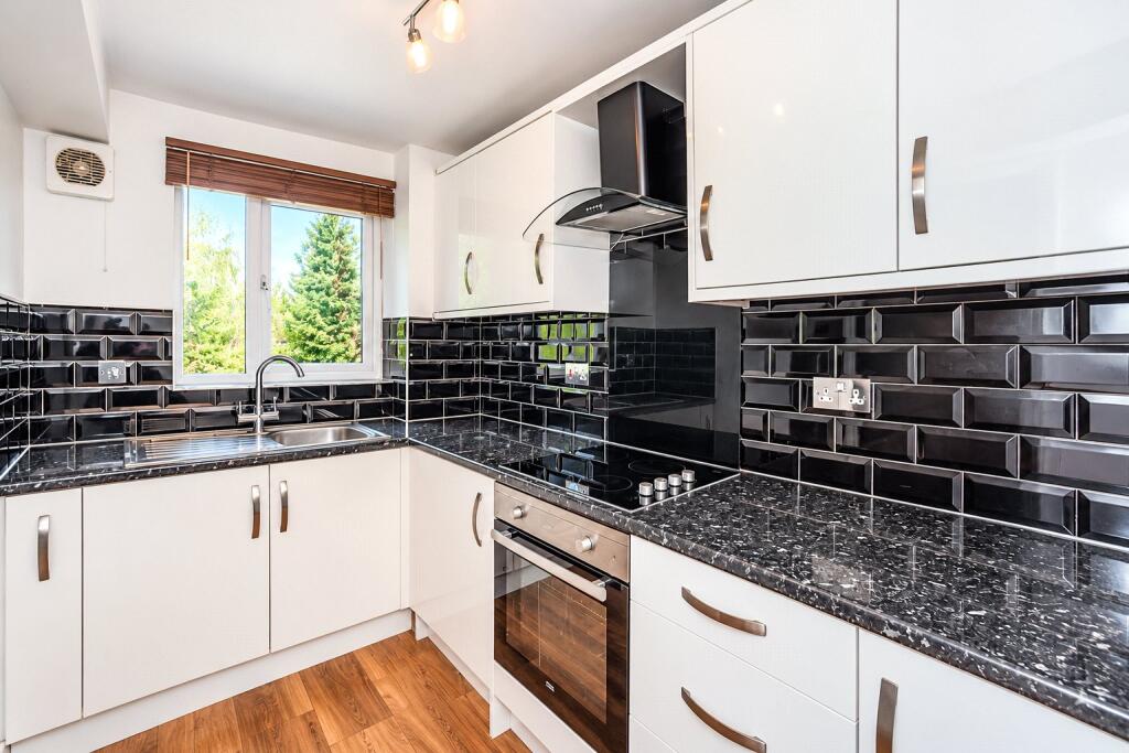 Apartment in London - View 2