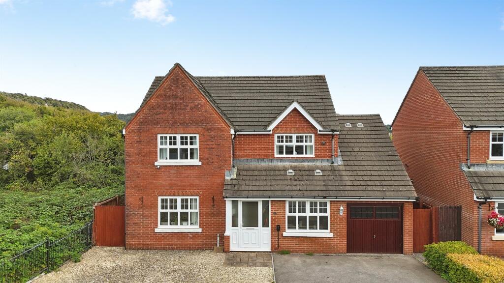 Main image of property: Clos Ysgallen, Morganstown, Radyr, Cardiff