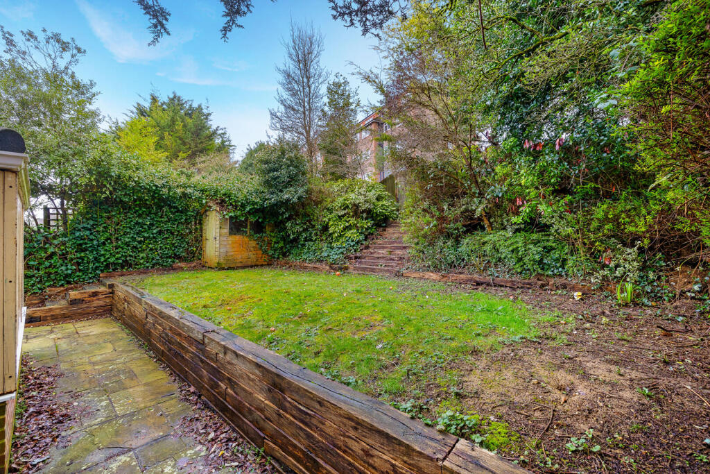 Goldstone Crescent, Hove - View 2