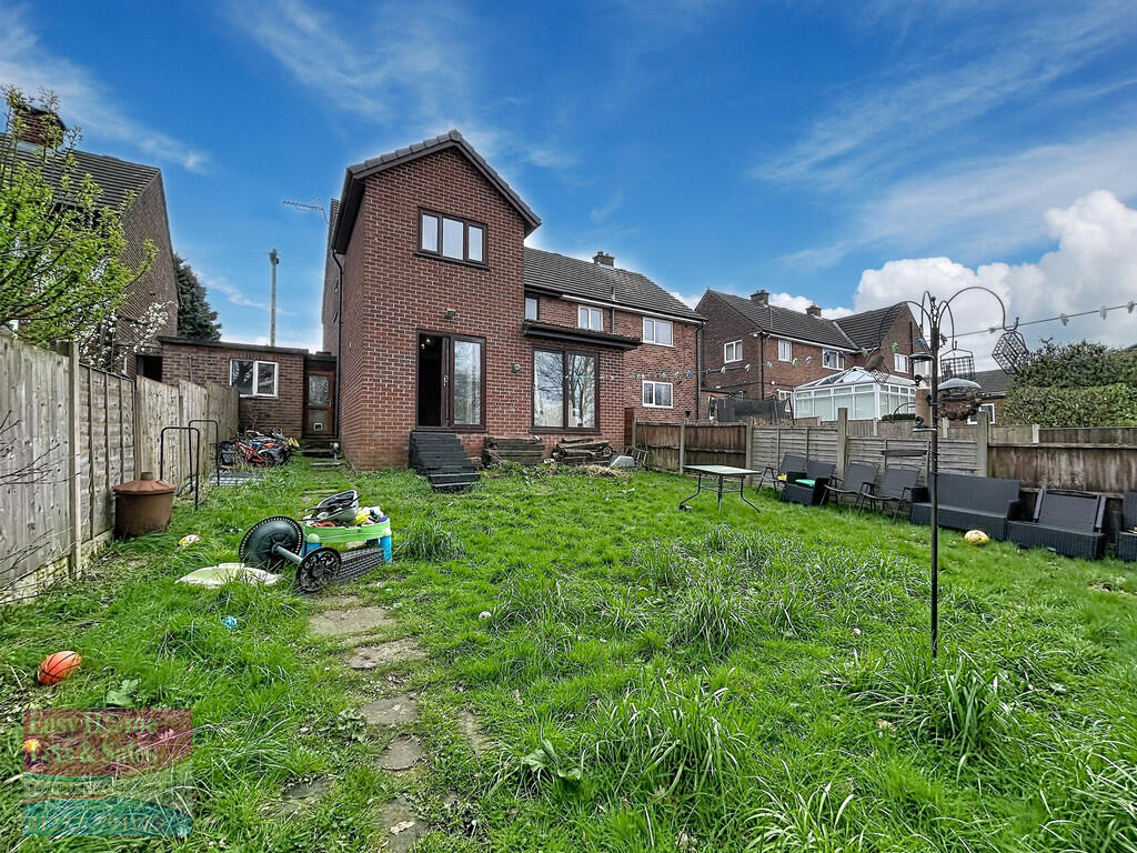 Mavis Drive, Coppull photo 4