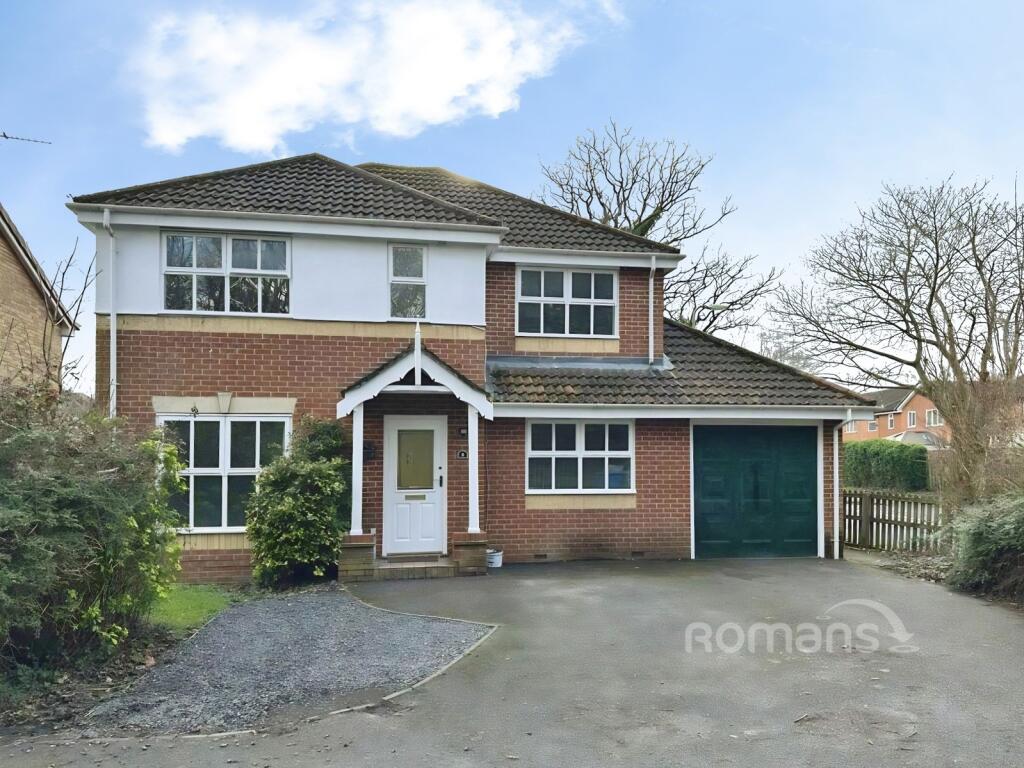 Main image of property: Richmond Close, Farnborough, Hampshire, GU14
