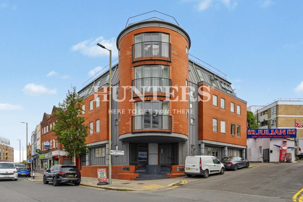 Apartment in London - View 5