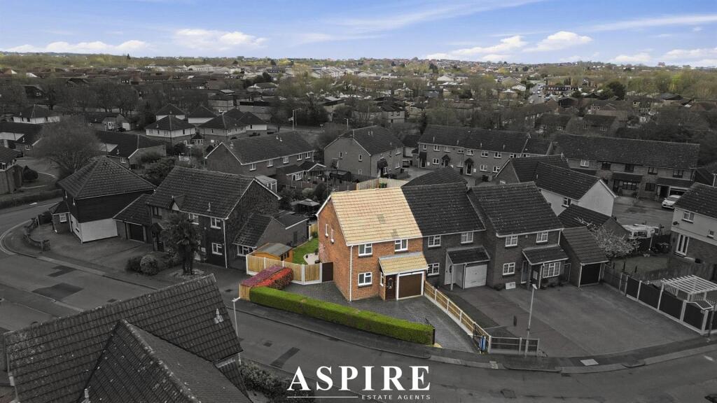 Main image of property: **POTENTIAL TO EXTEND (STPP) – PARKING FOR 4–5 CARS** Langford Grove, Basildon