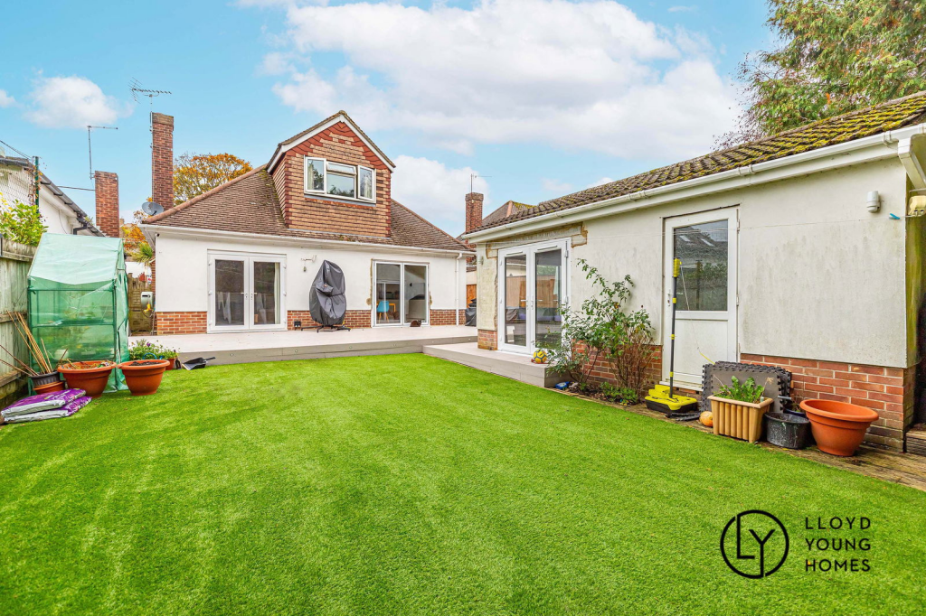 Main image of property: Parkway Drive, Bournemouth, BH8 9JW