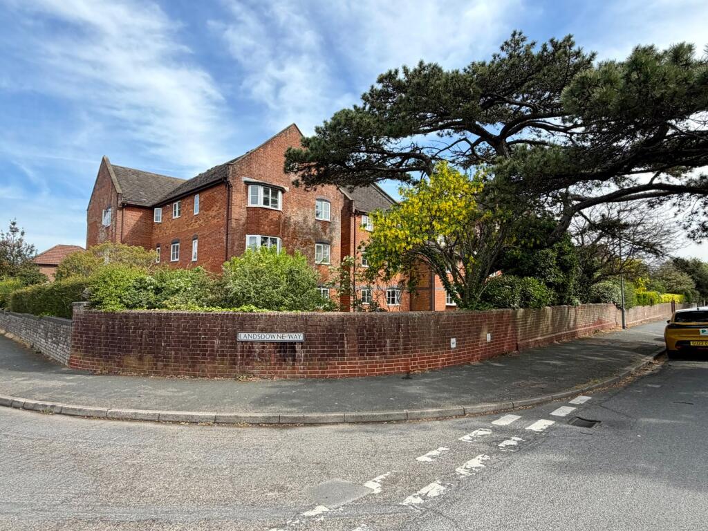 Main image of property: Hastings Road, Bexhill-on-Sea, TN40