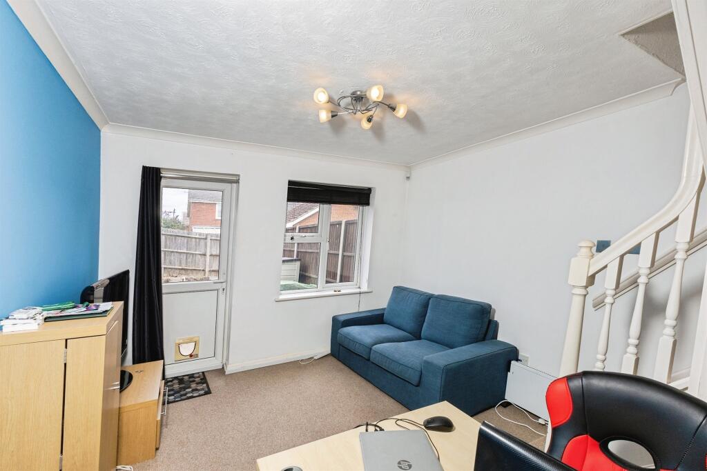 House in Reading, Lower Earley, Earley - More
