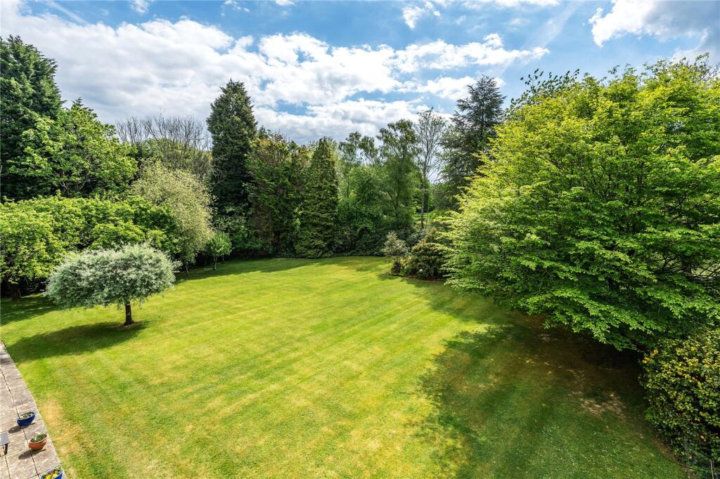 Mayes Green, Ockley, Dorking, Surrey, RH5 photo 3