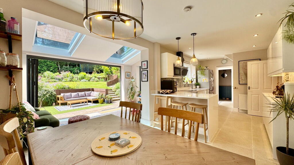 House in Newbury, West Berkshire - View 2
