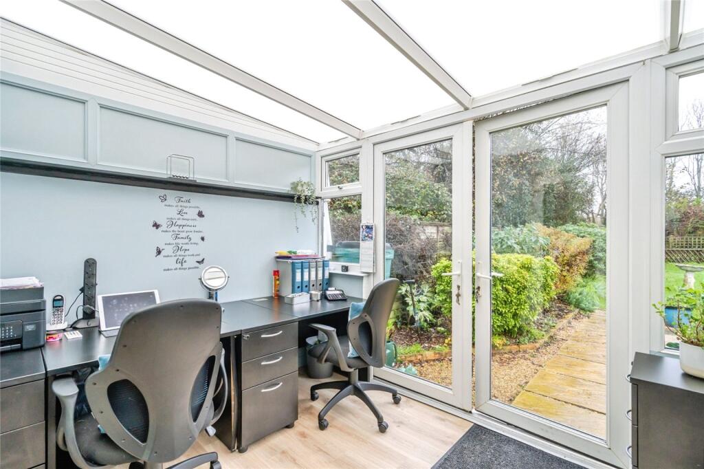 House in Chichester, Selsey - More